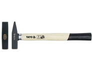 Молоток слесарный 0.4кг с деревянной ручкой Yato YT-4504